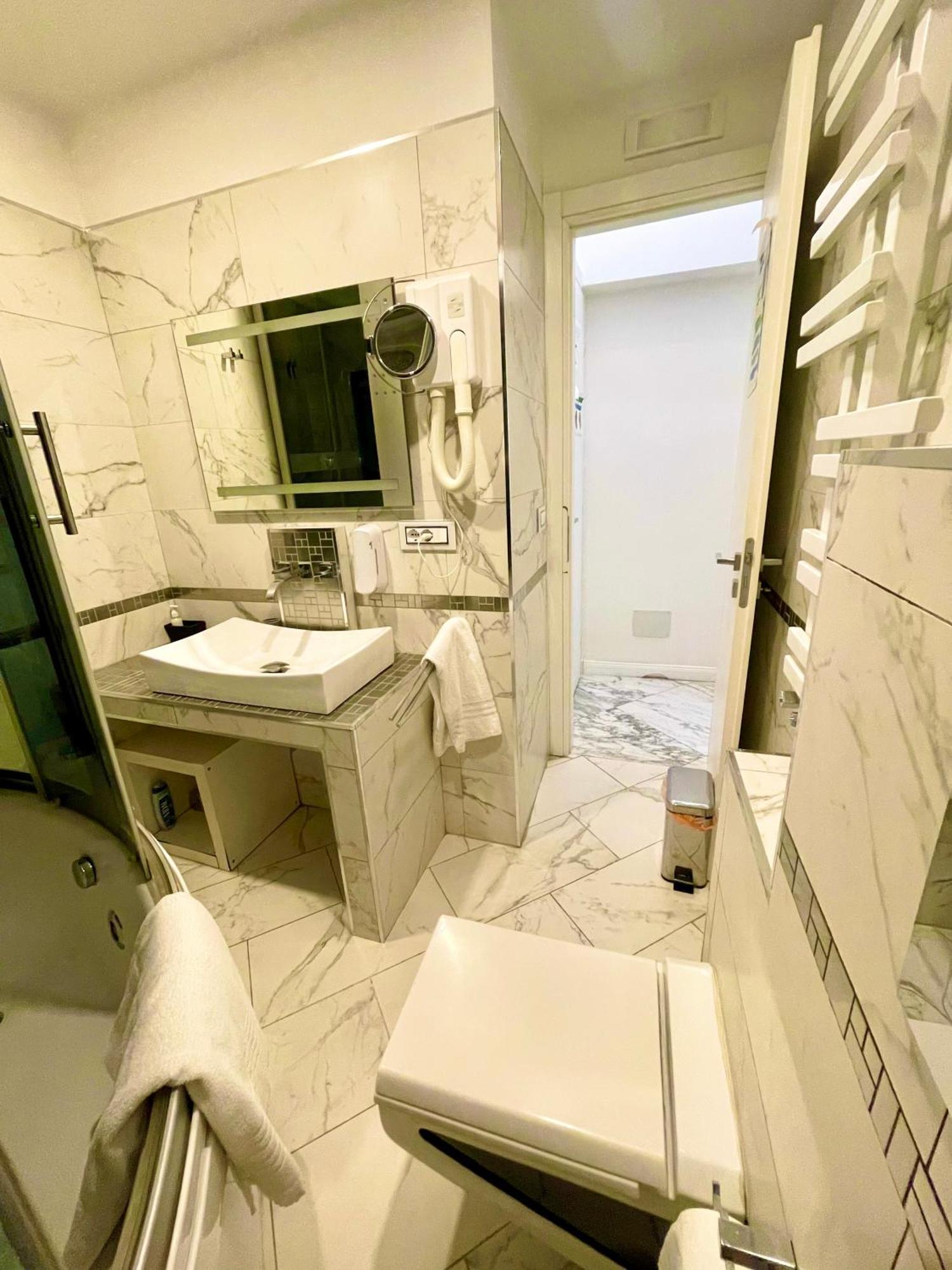 Parisa Suite Roma Exterior foto